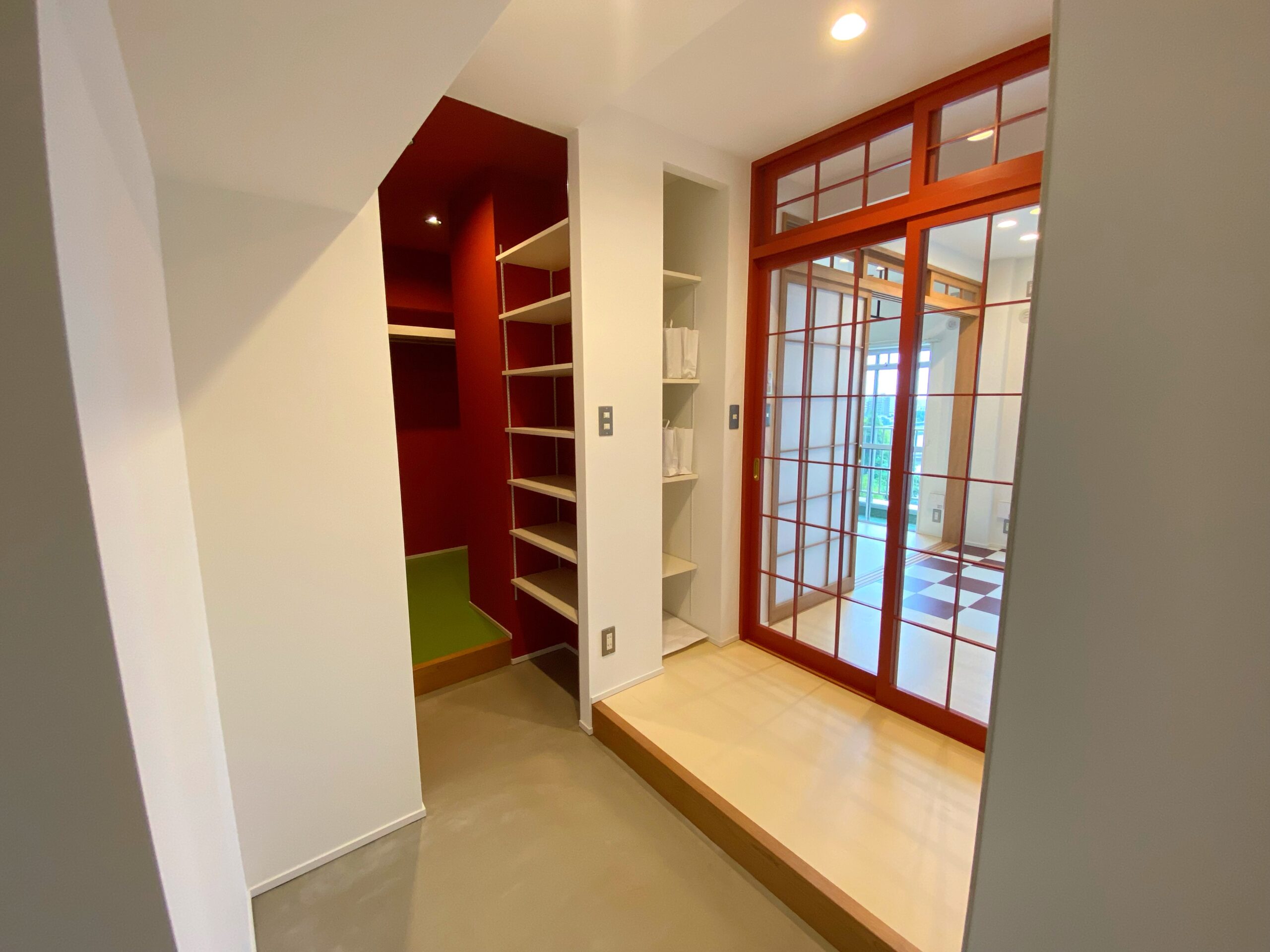 <br />
<b>Warning</b>:  Undefined variable $ID in <b>/home/hikaru822/mila-code.com/public_html/test-lp.mila-code.com/wp-content/themes/i-Plain/index.php</b> on line <b>619</b><br />
住まい手によって完成するレトロモダンの家